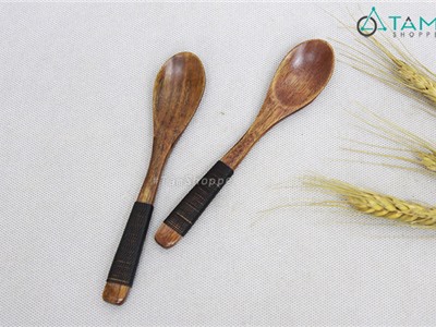 Muỗng gỗ trang trí màu nâu quấn cước W-MG-23